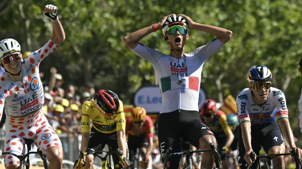 El mexicano Isaac del Toro hace historia ganando la 2ª etapa del Tour de Francia El mexicano Isaac del Toro hace historia ganando la 2ª etapa del Tour de Francia
